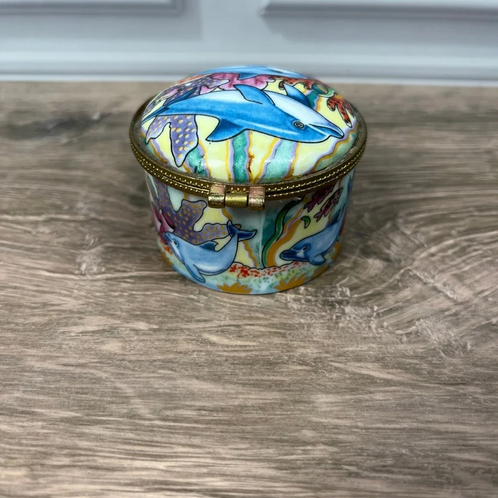 Santa Barbara Dolphin Trinket Box Small Multicolor Porcelain Coastal Souvenir 2" - Picture 3 of 8